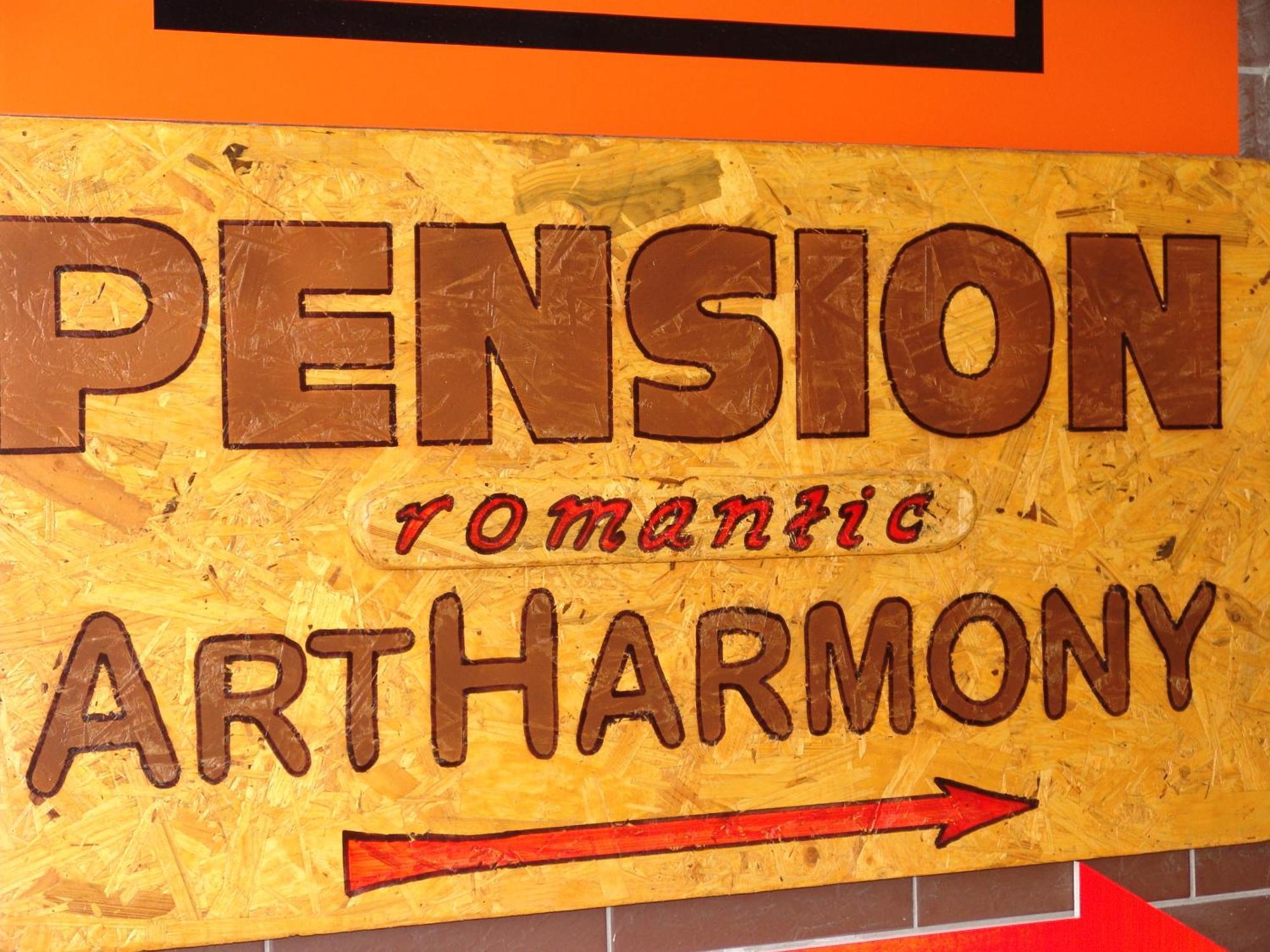 Artharmony Pension & Hostel Praag Buitenkant foto