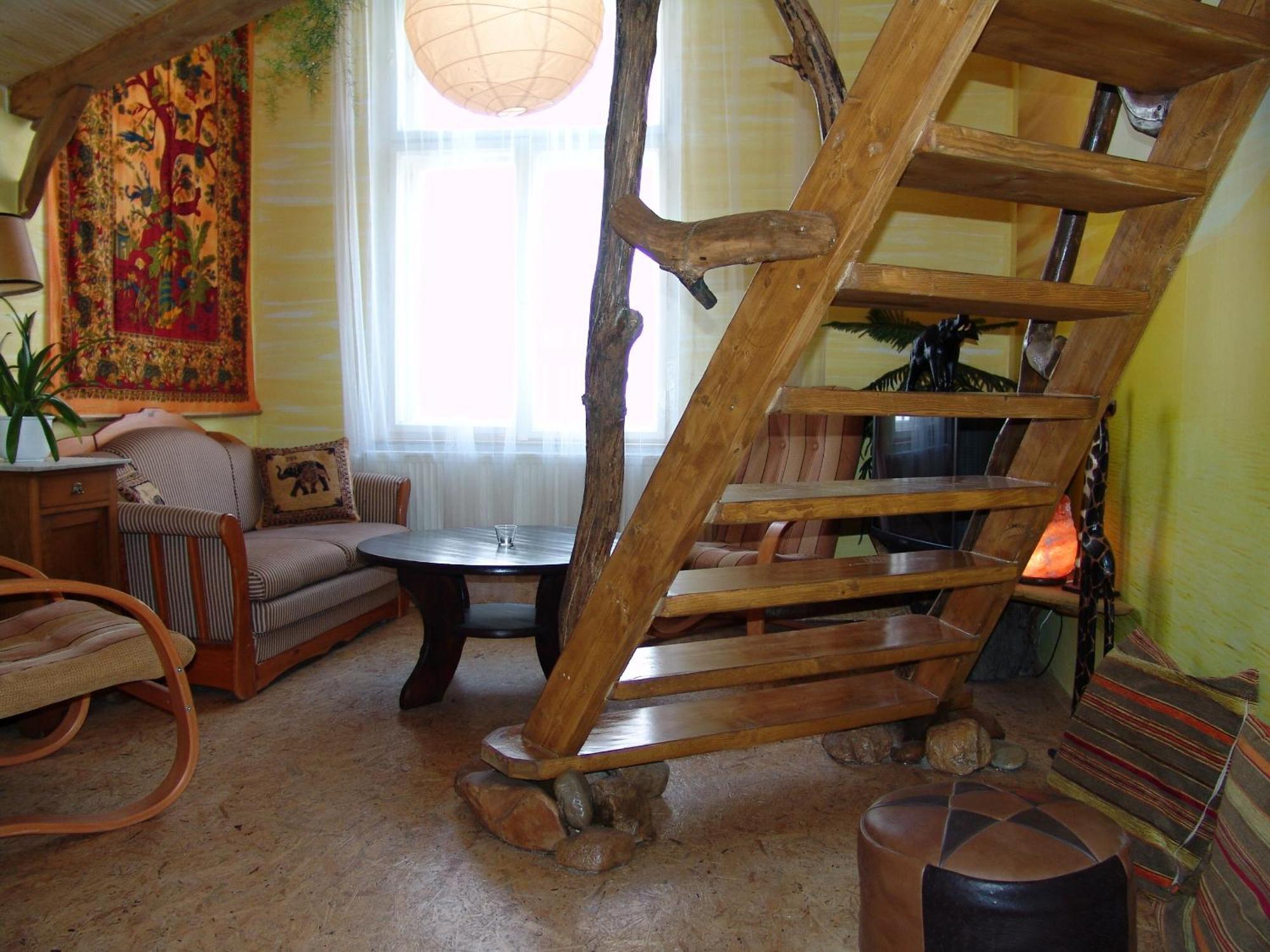 Artharmony Pension & Hostel Praag Buitenkant foto