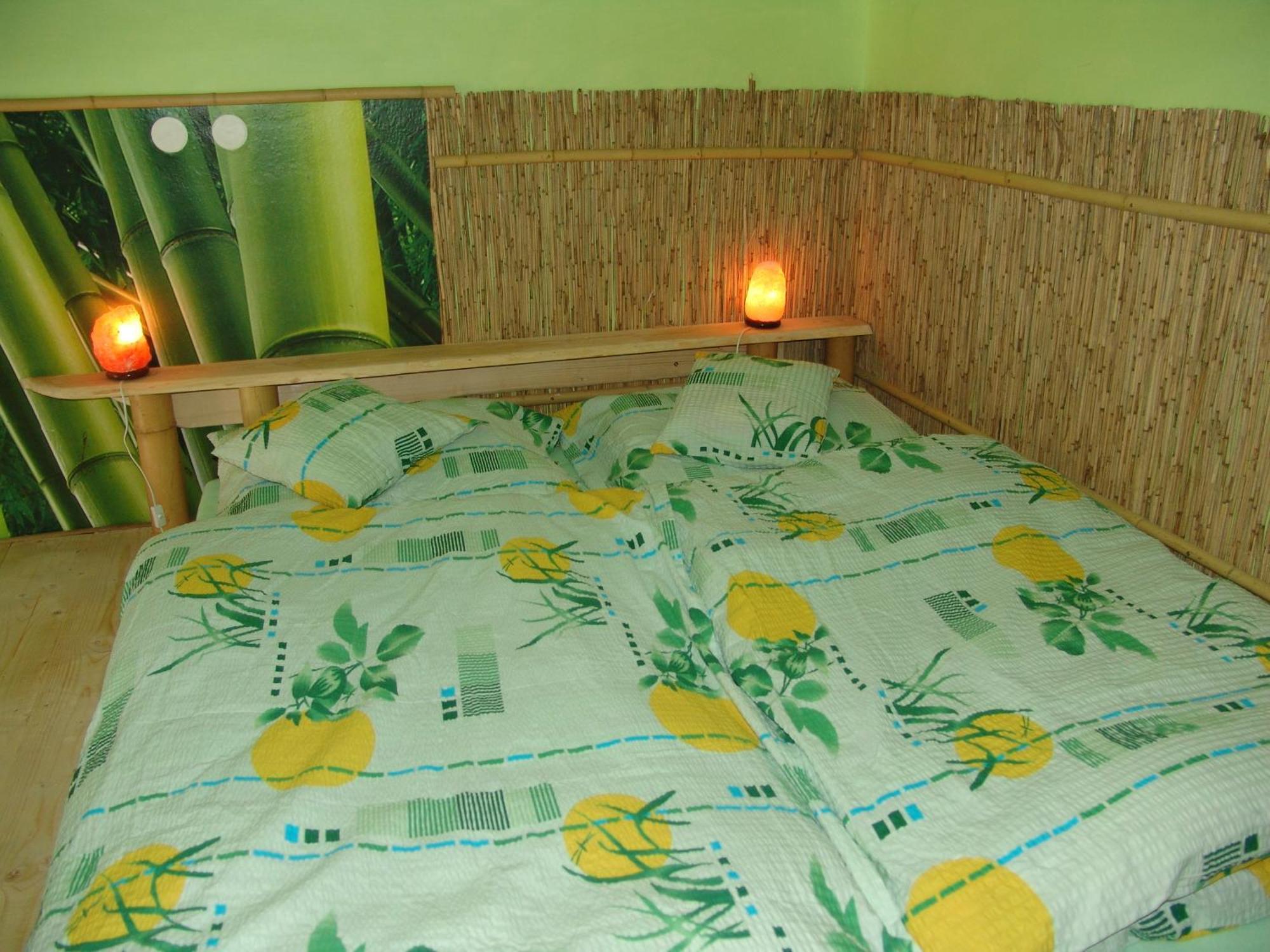 Artharmony Pension & Hostel Praag Buitenkant foto
