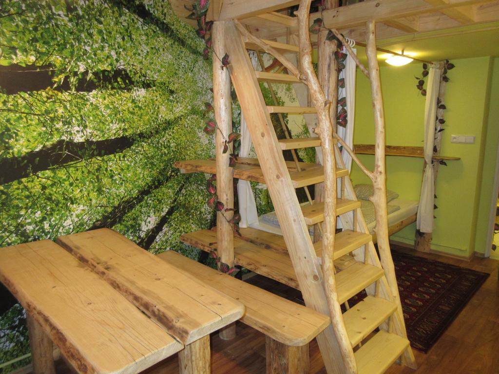 Artharmony Pension & Hostel Praag Buitenkant foto