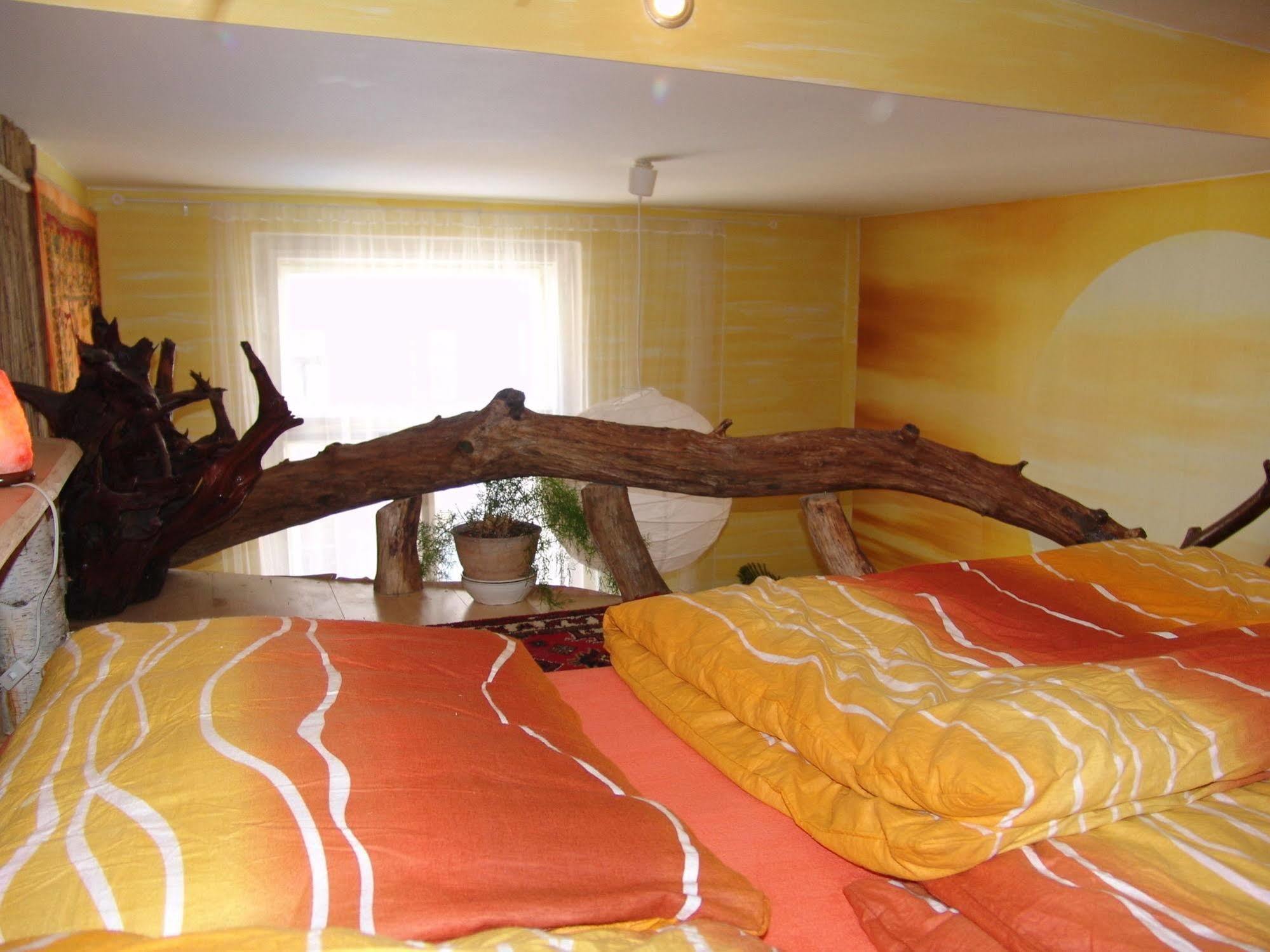 Artharmony Pension & Hostel Praag Buitenkant foto